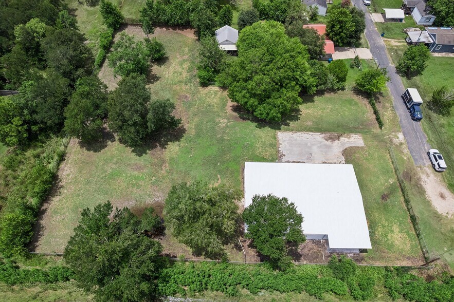 610 New York St, Navasota, TX à louer - Photo du bâtiment - Image 2 de 11