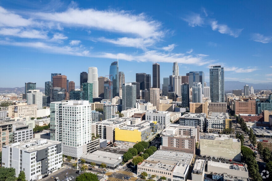 1050 S Grand Ave, Los Angeles, CA for lease - Aerial - Image 3 of 8
