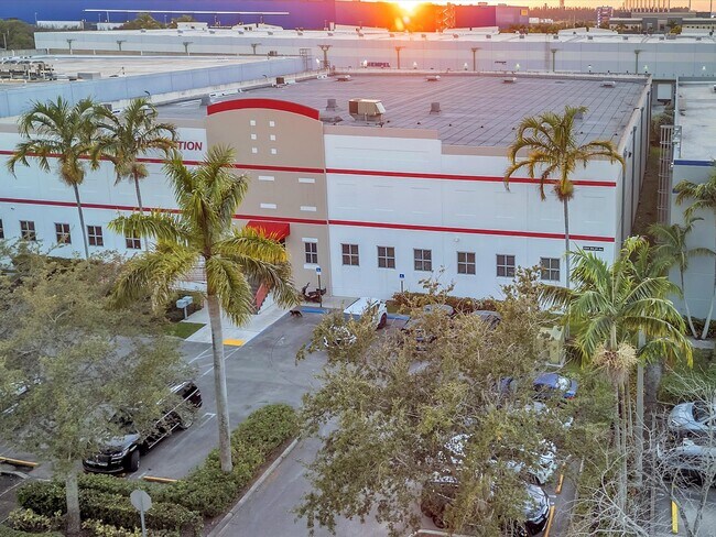 Plus de détails pour 2244 NW 114th Ave, Miami, FL - Industriel à vendre