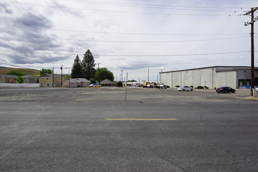 725 Park ave, Prosser, WA à vendre - Photo du bâtiment - Image 3 de 21