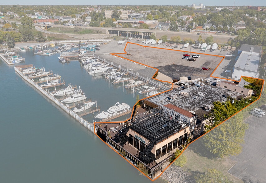 2192 Niagara St, Buffalo, NY for sale - Aerial - Image 1 of 1