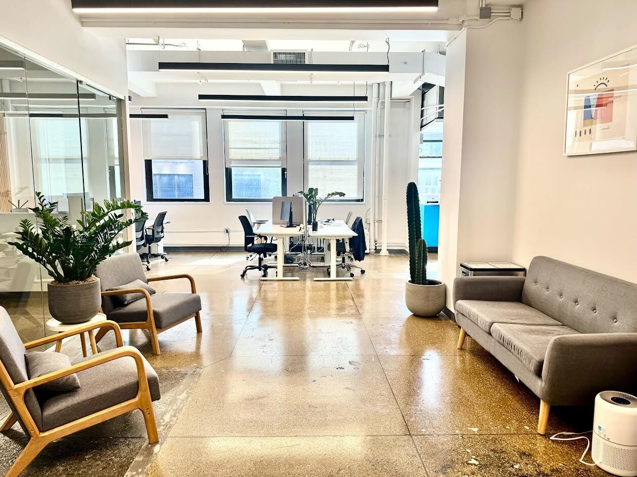 347 7th Ave, New York, NY for lease Interior Photo- Image 1 of 4