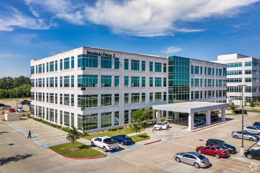 23960 Katy Fwy, Katy, TX à louer - Photo du bâtiment - Image 1 de 3