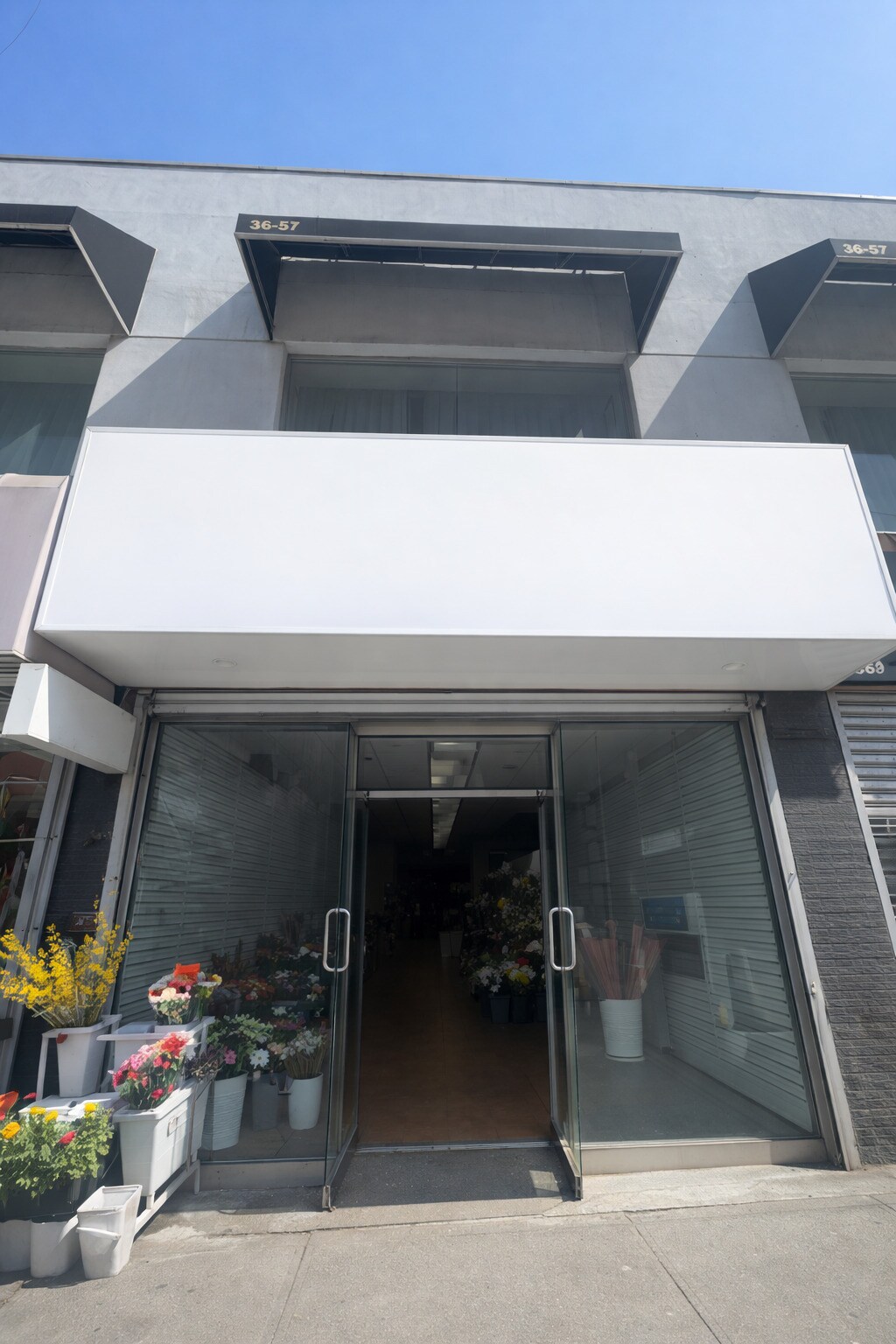 3653-3669 Main St, Flushing, NY à louer Photo intérieure- Image 1 de 4