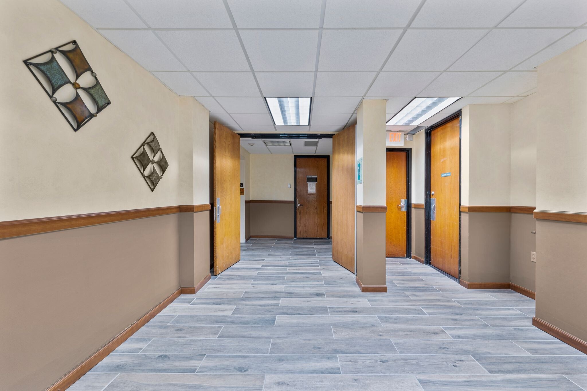 14546 Hamlin St, Van Nuys, CA à vendre Photo intérieure- Image 1 de 1