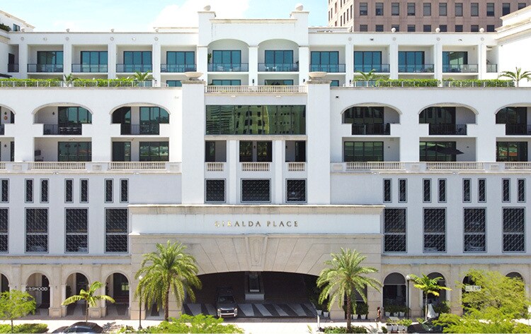 255 Giralda Ave, Coral Gables, FL à louer - Photo du bâtiment - Image 3 de 3