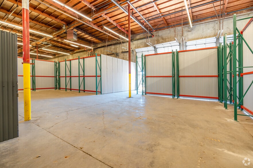 233 E Harris Ave, South San Francisco, CA for lease - Building Photo - Image 1 of 25