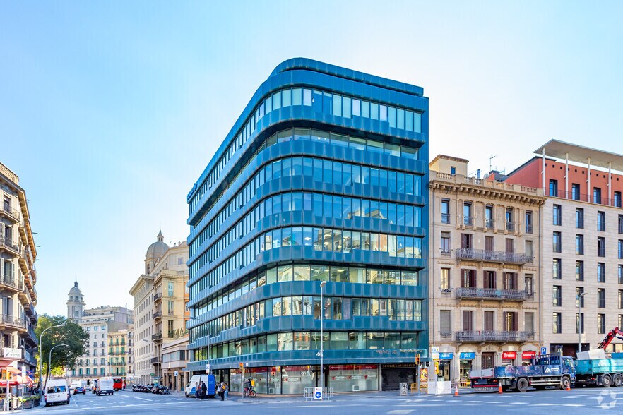 Carrer de Balmes, 7, Barcelone, Barcelona à louer - Photo du bâtiment - Image 2 de 5