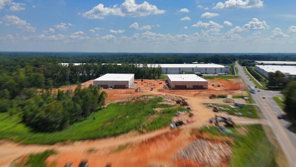 Business Park Dr, Winston-Salem, NC à louer - Vidéo sur l’inscription commerciale - Image 2 de 10