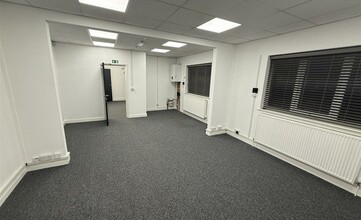 Unit O1, 76 Morris Rd, Leicester for lease Interior Photo- Image 2 of 3