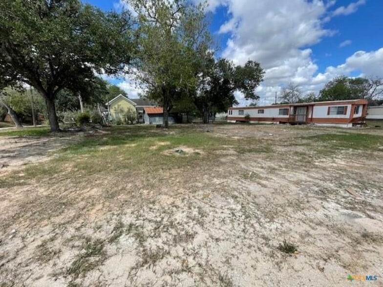 722 School St, Kenedy, TX for sale - Building Photo - Image 3 of 3
