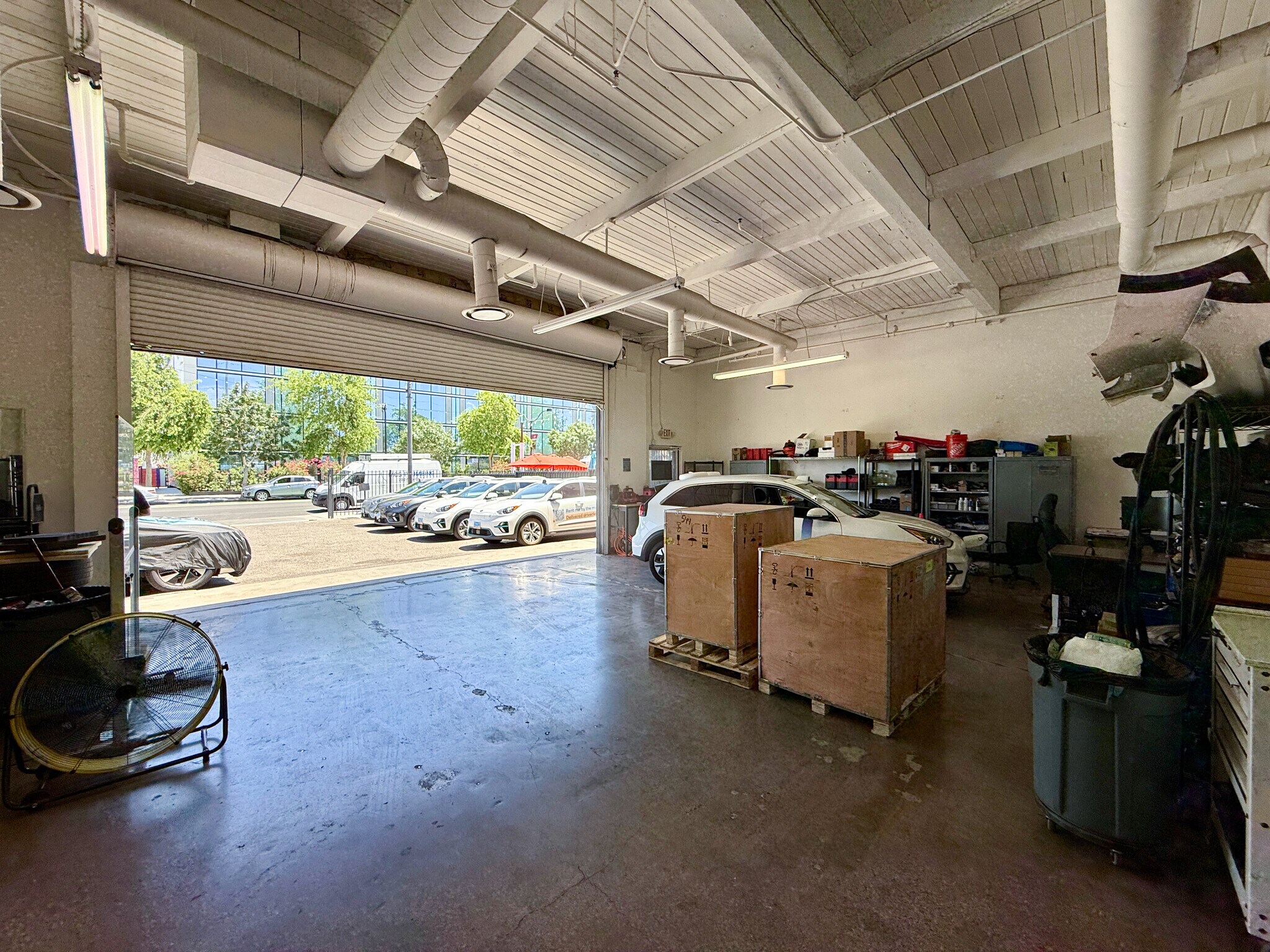 918 S Main St, Las Vegas, NV for lease Interior Photo- Image 1 of 7