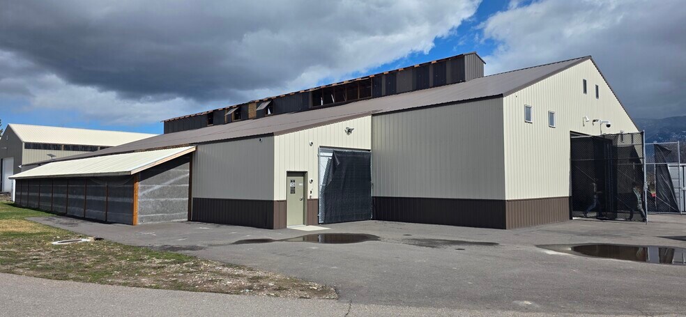 134 Conestoga Ct, Kalispell, MT à vendre - Photo du bâtiment - Image 2 de 7