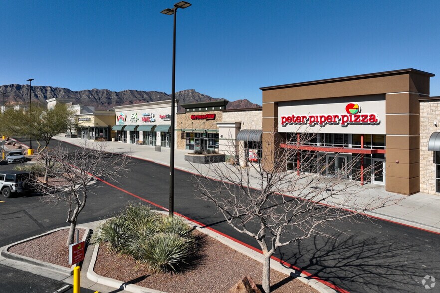 10771 Gateway S Blvd, El Paso, TX à louer - Photo principale - Image 1 de 5