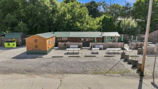Plus de détails pour 109 Center St, Larwill, IN - Commerce de détail à vendre