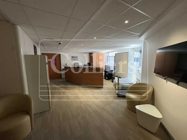 235-235 Cours Lafayette, Lyon for lease - Interior Photo - Image 3 of 7