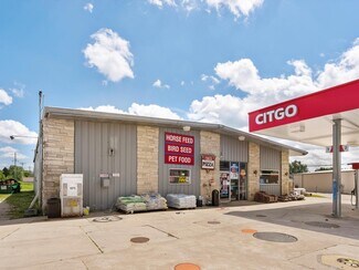 Plus de détails pour 721 Fremont St, Kiel, WI - Commerce de détail à vendre