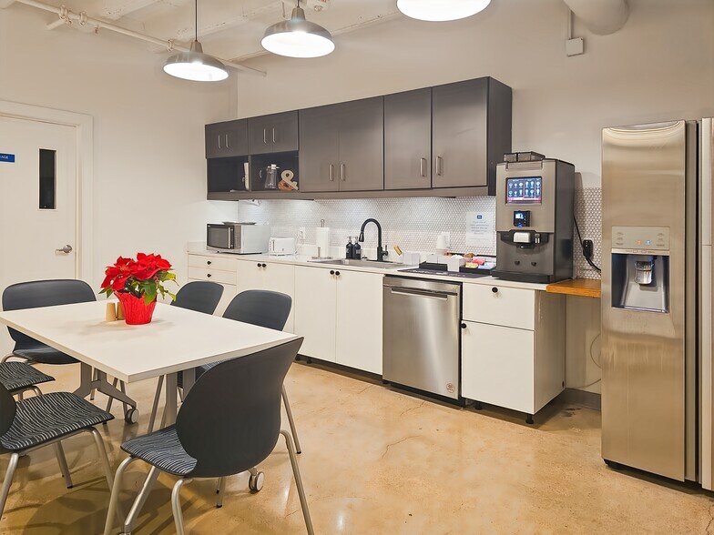 2018 Ave B, San Antonio, TX à louer - Photo intérieure - Image 2 de 13