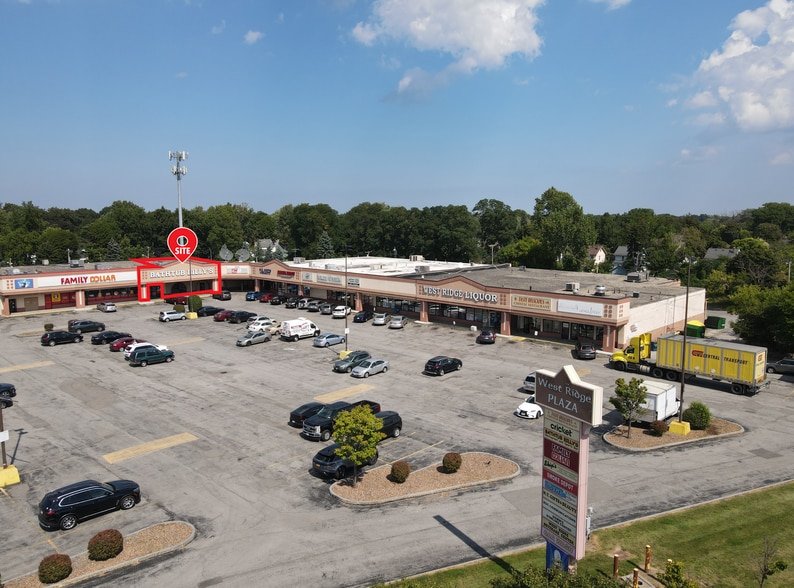 668 Ridge Rd W, Rochester, NY for lease - Building Photo - Image 1 of 9