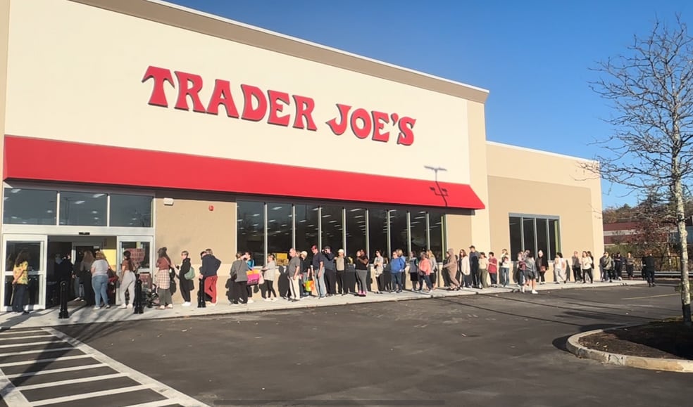 208-240 Fortune Blvd, Milford, MA for lease - Building Photo - Image 3 of 24