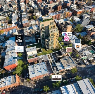 Plus de détails pour 136-144 N 8th St, Brooklyn, NY - Multi-résidentiel à vendre