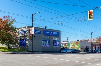 2696 Hastings St E, Vancouver, BC à louer Photo du bâtiment- Image 2 de 3