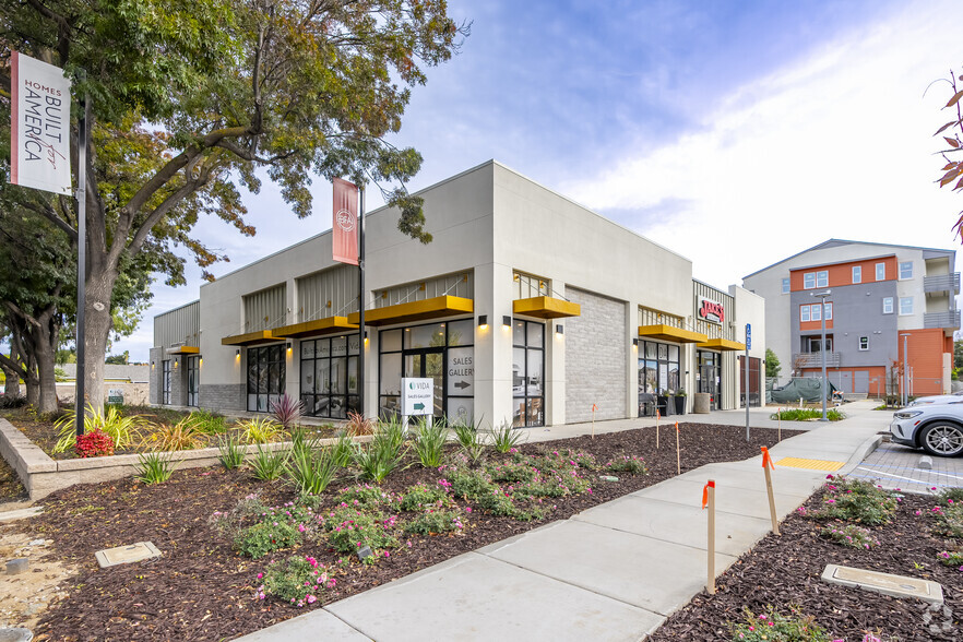 176 E Fremont Ave, Sunnyvale, CA for lease - Primary Photo - Image 1 of 11