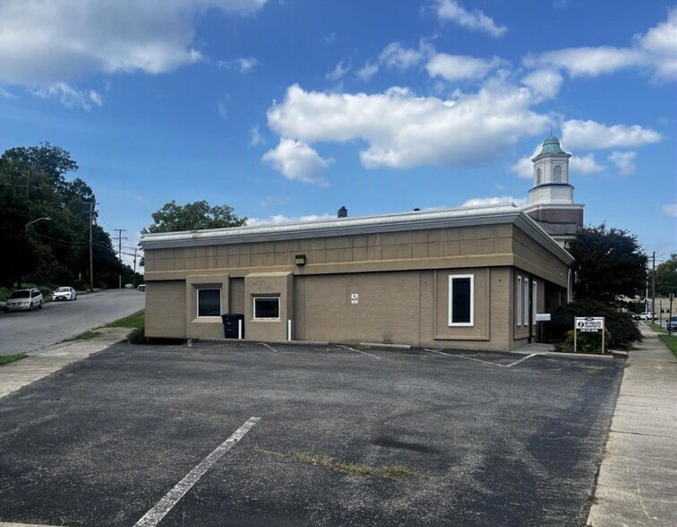 1225 Maple Ave SW, Roanoke, VA for sale - Building Photo - Image 3 of 17