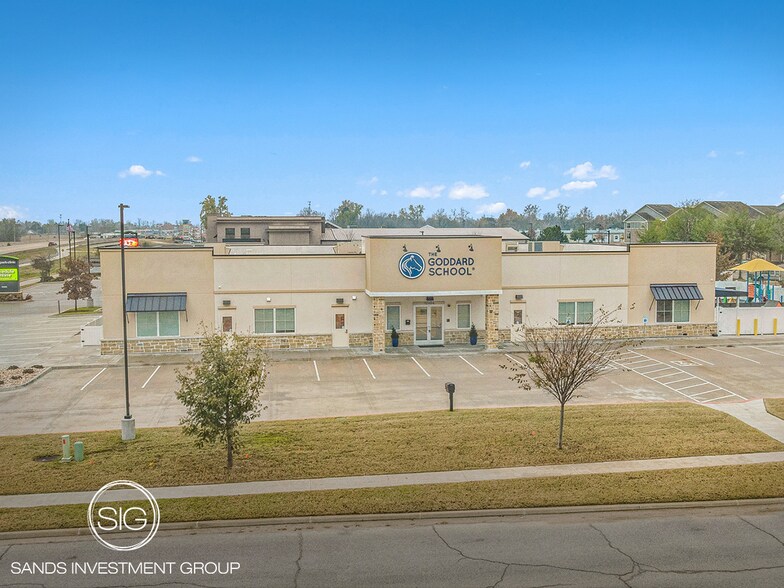 12606 S Memorial Dr, Bixby, OK à vendre - Photo du bâtiment - Image 1 de 5