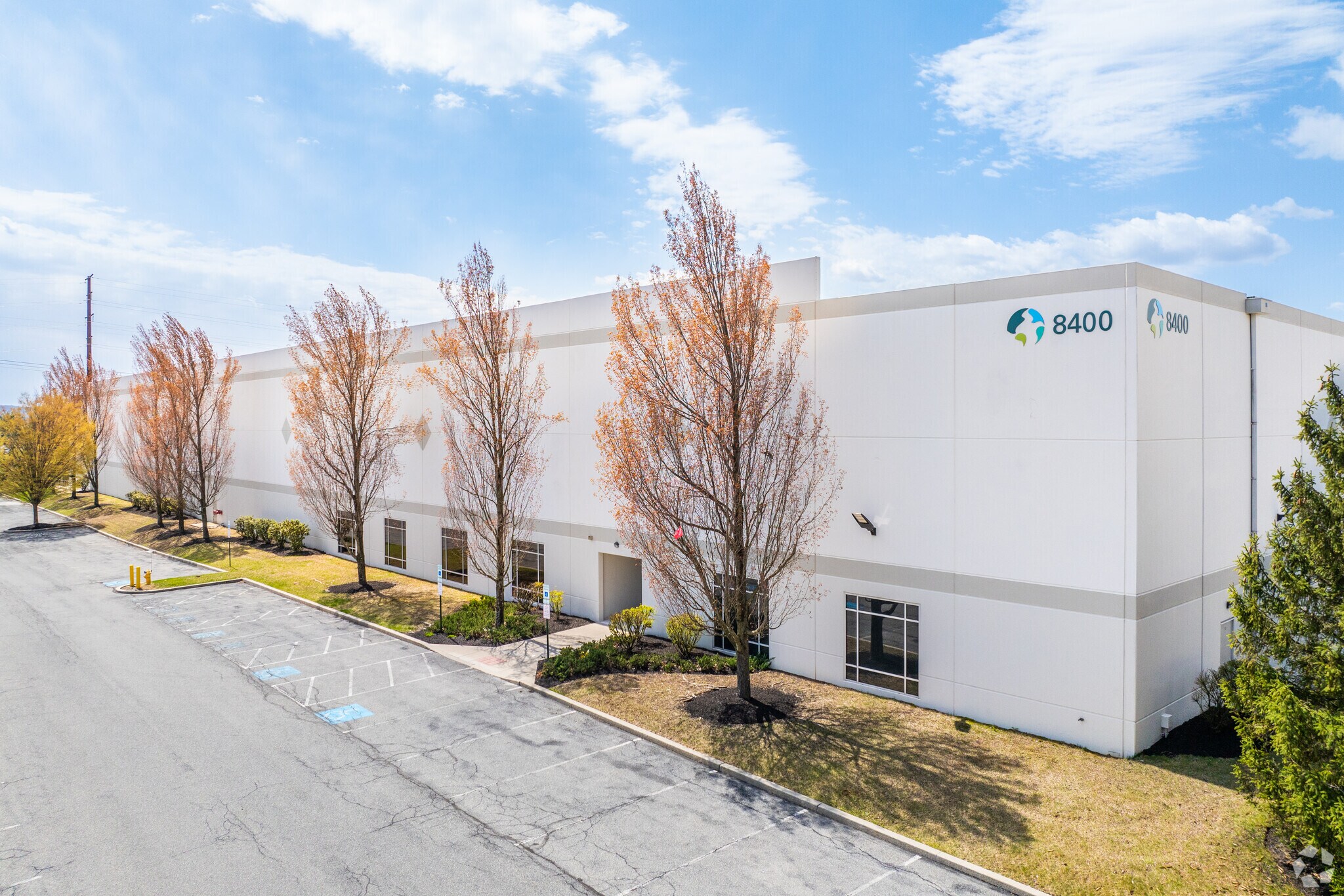 8400 Industrial Blvd W, Breinigsville, PA for lease Primary Photo- Image 1 of 7