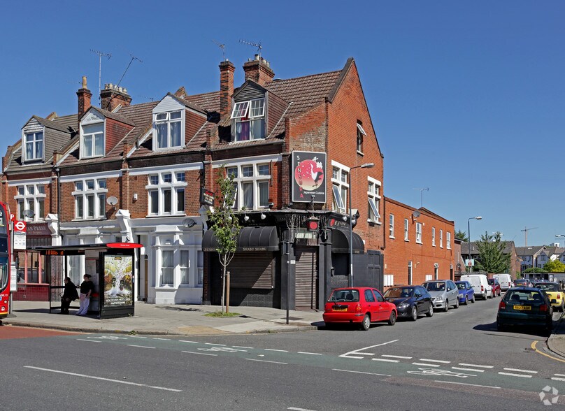 139 Woolwich Rd, Londres à louer - Photo principale - Image 1 de 2