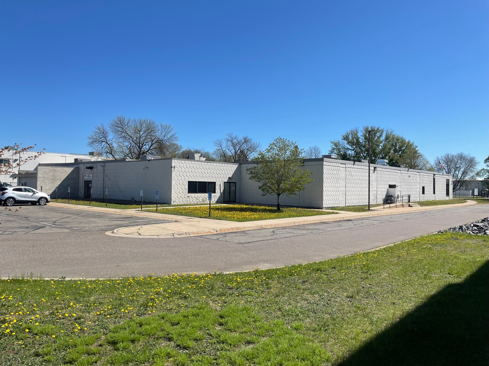 11 Mcleland Rd, Saint Cloud, MN for lease Building Photo- Image 1 of 18