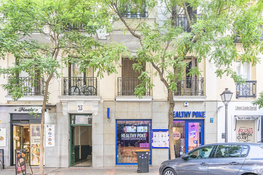 Immeuble residentiel dans Madrid, Madrid à vendre - Photo du bâtiment - Image 1 de 1