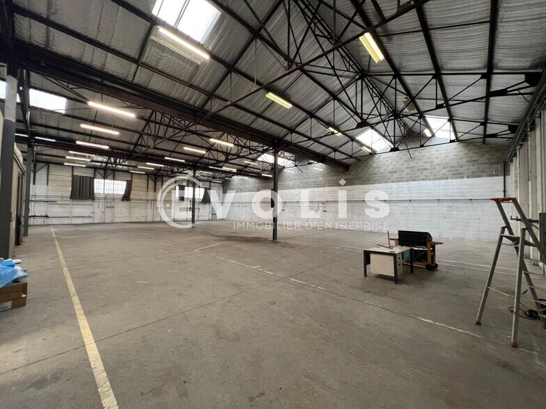 Industrial in Feyzin for lease - Interior Photo - Image 3 of 12
