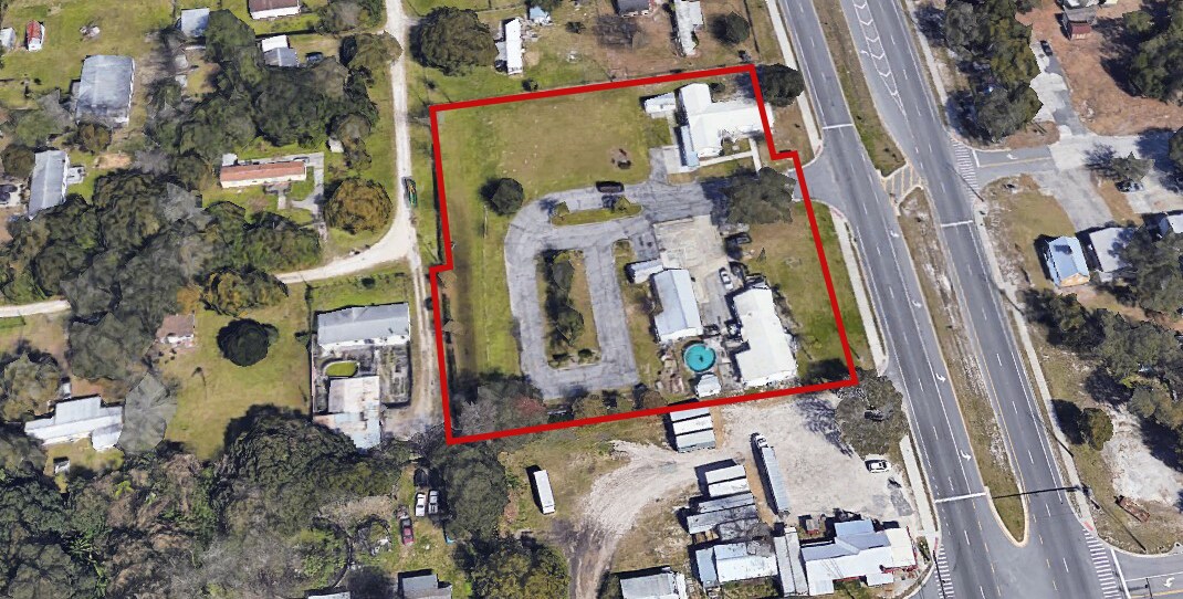 870 N Narcoossee Rd, Saint Cloud, FL à louer Photo du bâtiment- Image 1 de 3