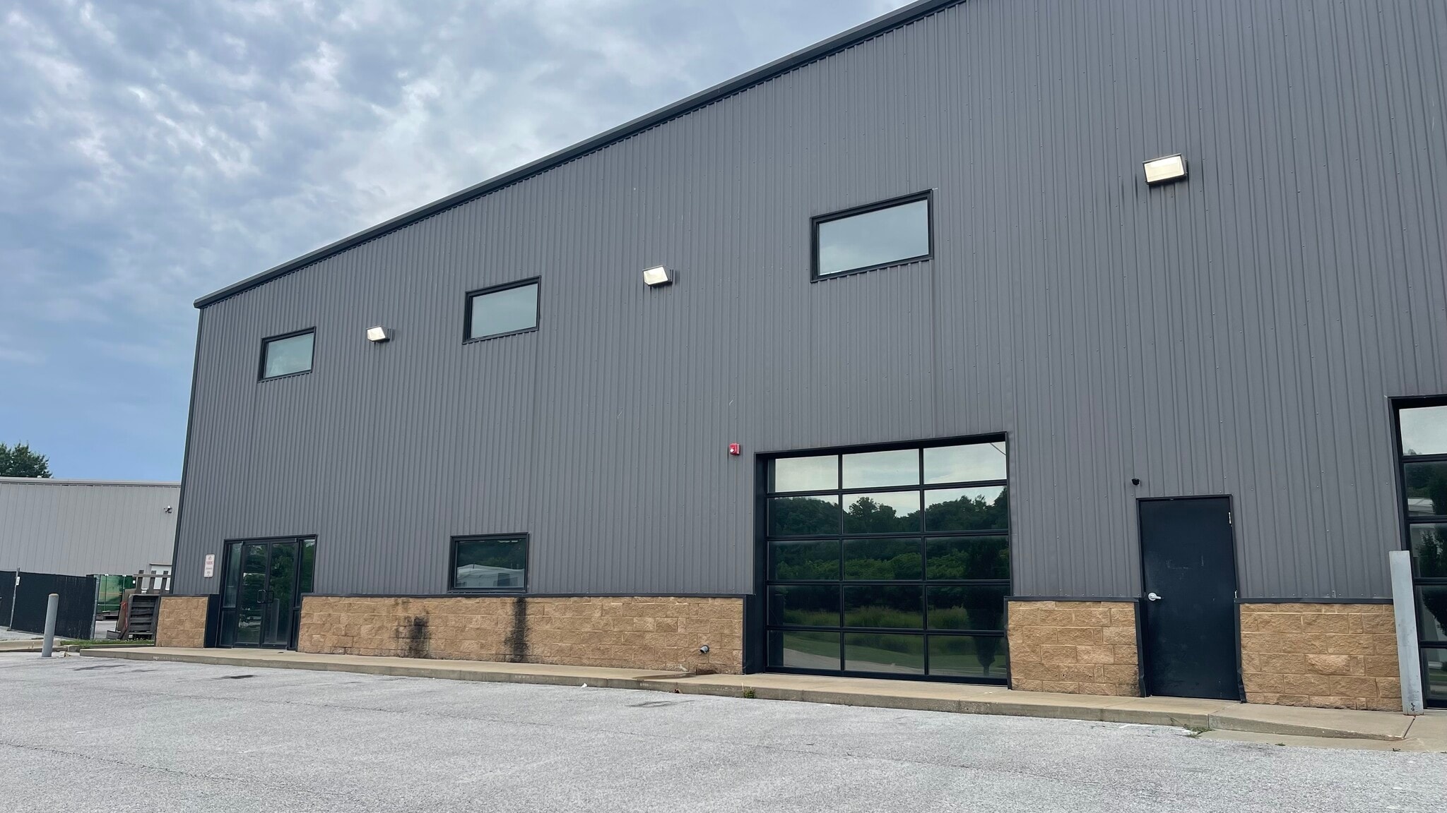 2209 Hawks Lndg, Fayetteville, AR for lease Building Photo- Image 1 of 9