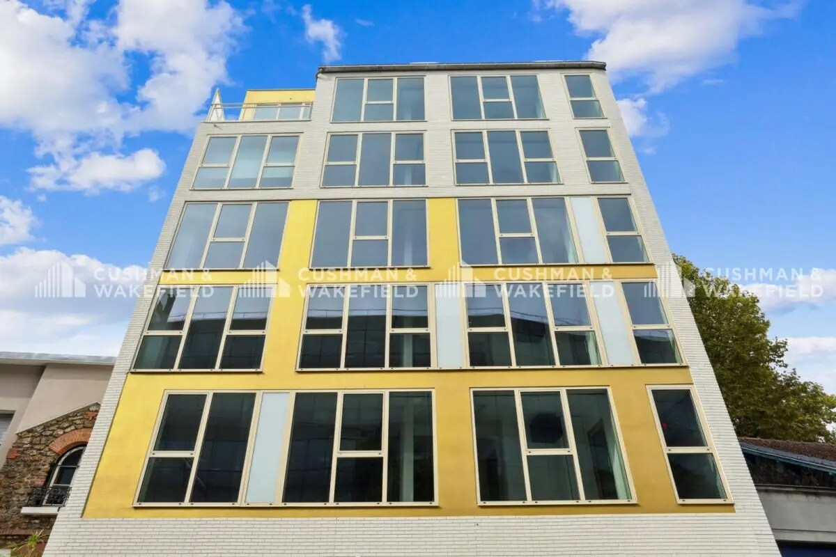 77 Rue Jean Bleuzen, Vanves à vendre Photo du bâtiment- Image 1 de 37