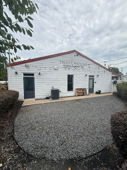 26 Jones Ave, Alpharetta, GA à louer - Photo du bâtiment - Image 2 de 6