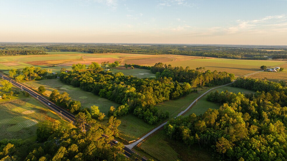 24795 County Road 32, Elberta, AL à vendre - Photo du bâtiment - Image 1 de 13