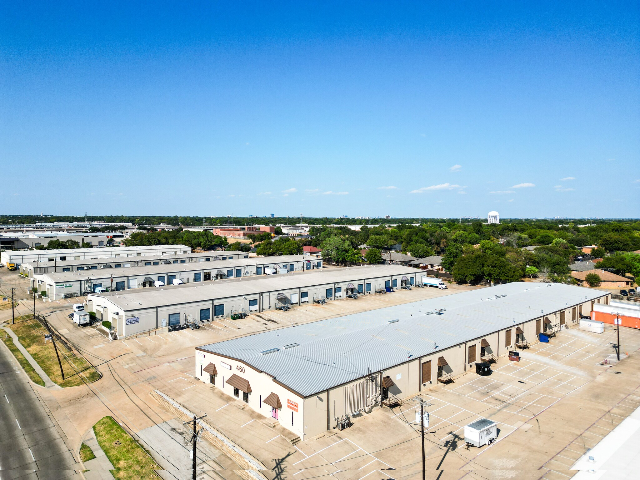 350 S Belt Line Rd, Irving, TX à louer Photo principale- Image 1 de 4