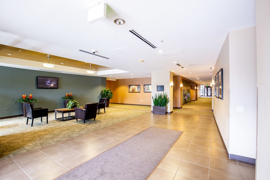 1499 W 121st Ave, Westminster, CO à louer - Hall d’entrée - Image 3 de 7