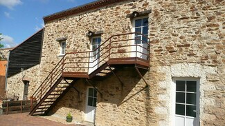 Plus de détails pour Commerce de détail à vendre