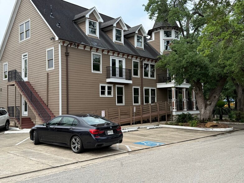 446 Heights Blvd, Houston, TX à louer - Photo du bâtiment - Image 3 de 24