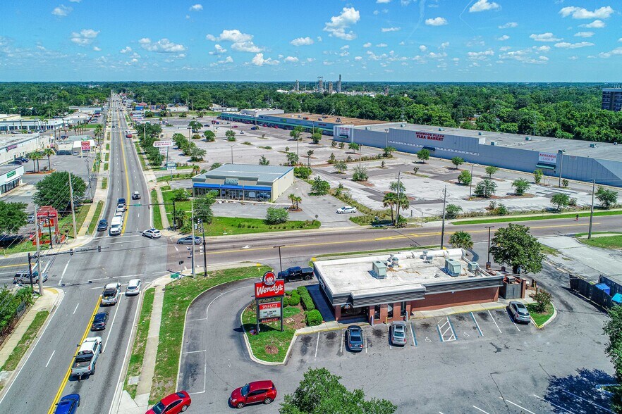 5201 Norwood Ave, Jacksonville, FL à vendre - Photo du bâtiment - Image 2 de 2