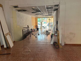 Plus de détails pour Multi-résidentiel à vendre