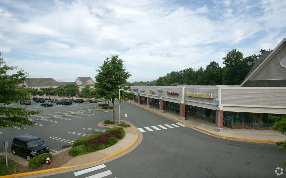 1400-1498 Northpoint Village Ctr, Reston, VA for lease - Other - Image 2 of 2