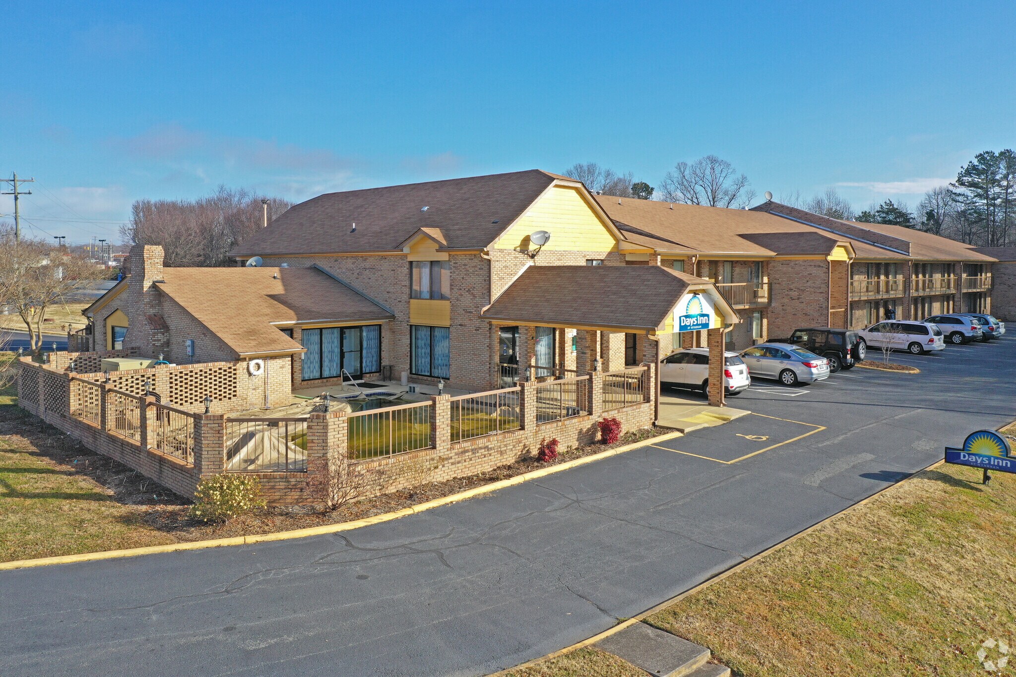 109 Vesta St, King, NC for sale Primary Photo- Image 1 of 1