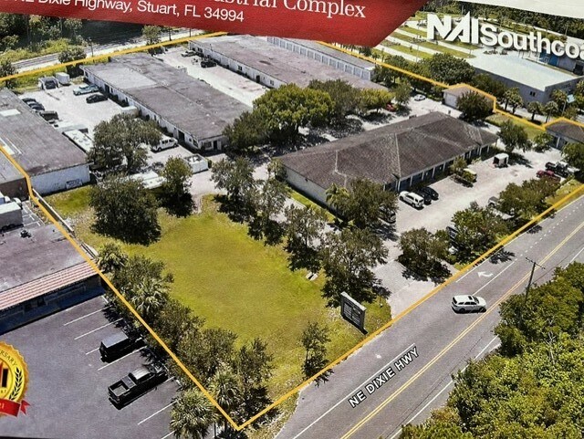 50 NE Dixie Hwy, Stuart, FL à louer - Photo du bâtiment - Image 2 de 3
