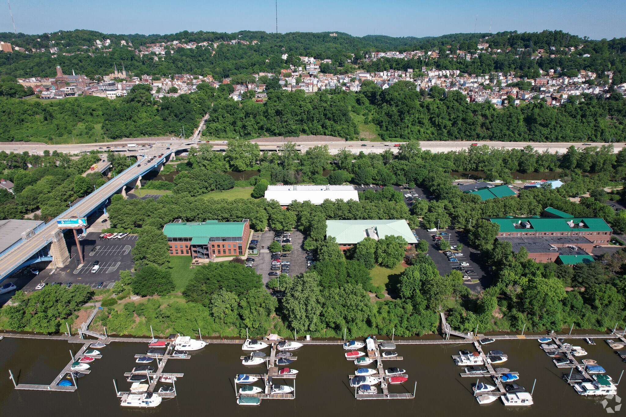 600 Waterfront Dr, Pittsburgh, PA à louer Aérien- Image 1 de 4