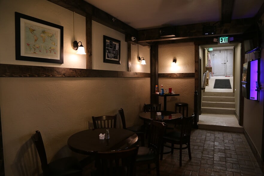 136 Darrows Ln, Cresaptown, MD for sale - Building Photo - Image 3 of 9